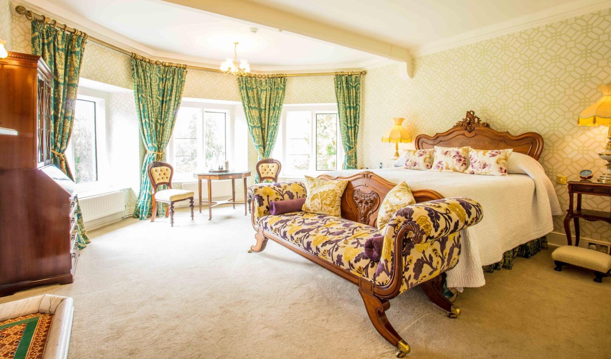 Pale Hall Llandderfel Luaran gambar